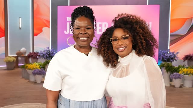 S04:E126 - Leslie Jones, Joel & Cesar Cruz