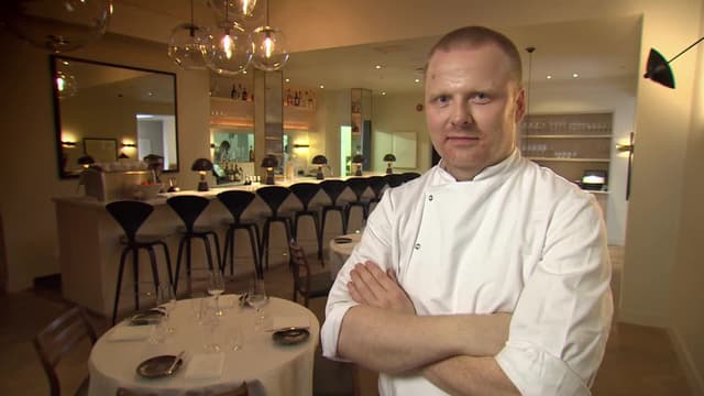 S02:E11 - Episode 11