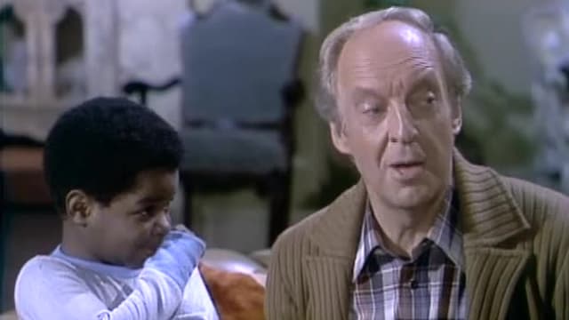 S02:E205 - Mrs. Garrett's Romance