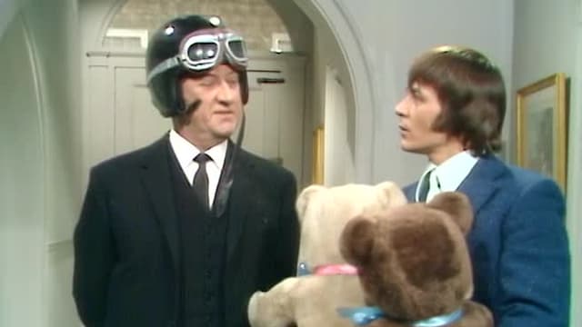 S01:E11 - Saturday Matinee