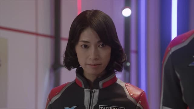 S01:E01 - Voice From the Starry Sky