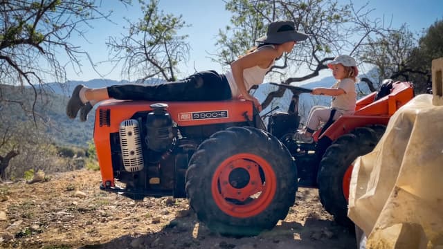 S01:E06 - Abandoned Land to Self-Sufficiency
