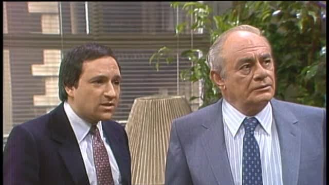 S04:E20 - Store Wars