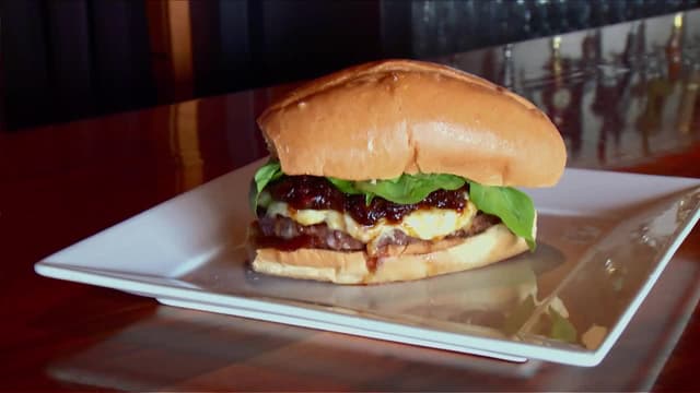 S01:E09 - Los Angeles: Heavenly Food in the City of Angels