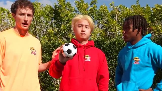 S03:E07 - Testing Illegal Soccer Star Ronaldo Products!