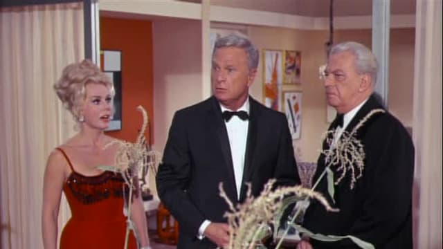 S01:E13 - The Wedding Anniversary