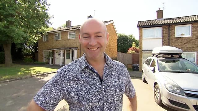 S09:E01 - Stevenage, Hertfordshire