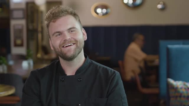 S01:E05 - Surf N' Turf Chef Swap | Matt vs. Gary