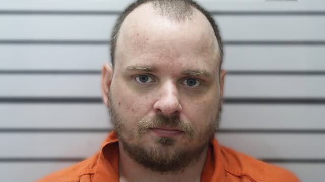 S01:E13 - Stepdad Impregnated 11-Year-Old Girl