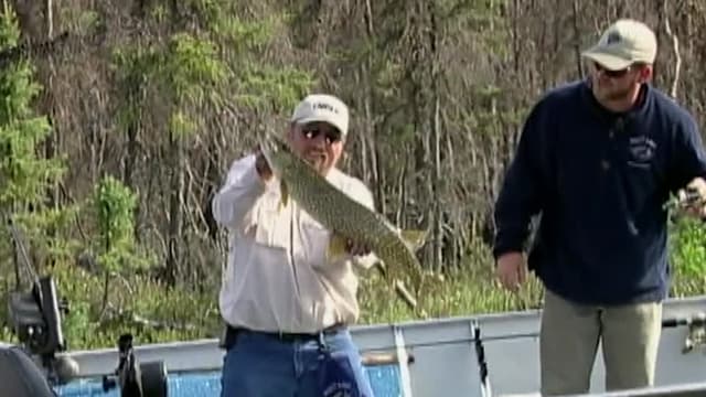 S03:E11 - Sight-Fishing Trophies at the 60th Parallel, Part 1