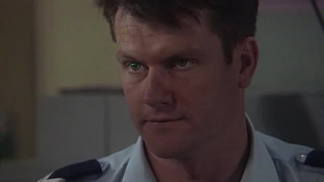 S02:E33 - Out of Harm's Way