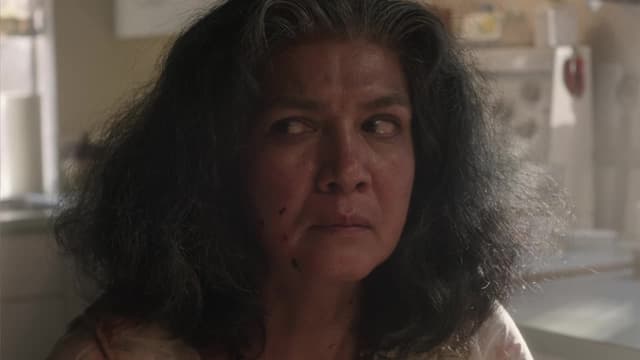 S01:E07 - Send a Message From the Santos Family