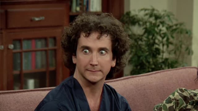 S03:E15 - The 'Pen' Pal