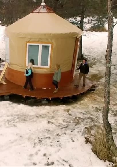 S05:E07 - Tiny Alaskan Yurt poster
