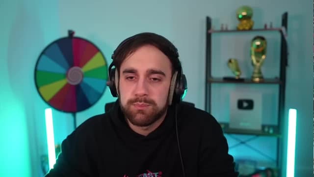 S01:E19 - I Beat FIFA With $1