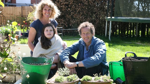 S03:E04 - Stockport & Tufnell Park