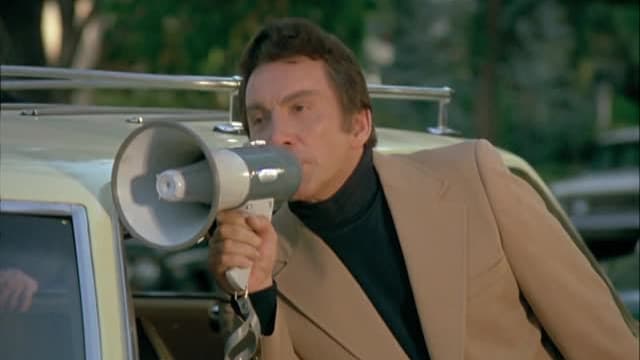 S01:E12 - Line of Fire