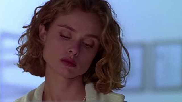 S01:E06 - Another Woman's Lipstick