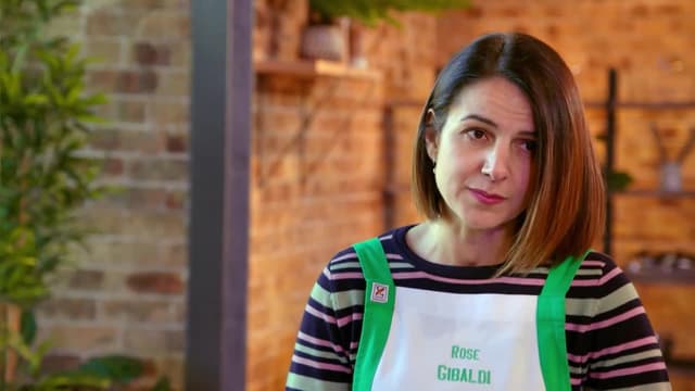 S01:E11 - Recipe Relay: Hayden and Mum