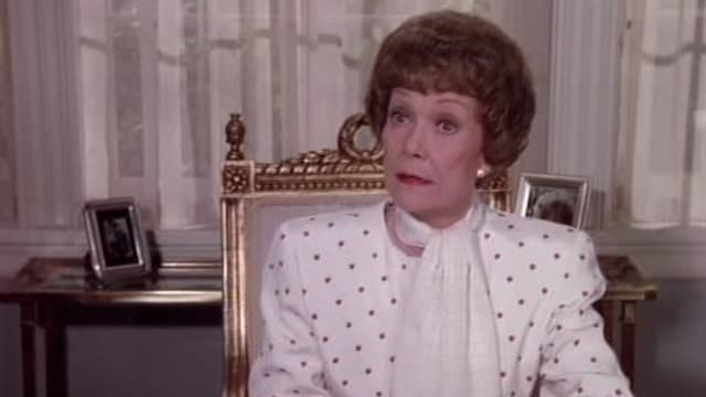 S07:E01 - Opening Moves