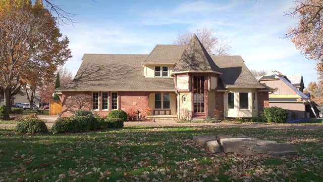 S06:E01 - Magic Makeover