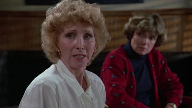 S02:E10 - Tear Down the Walls