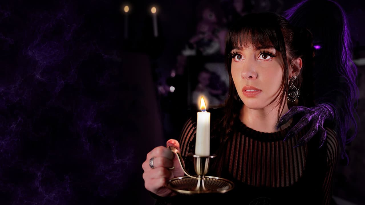 Watch Kelsi Davies: Paranormal Activity