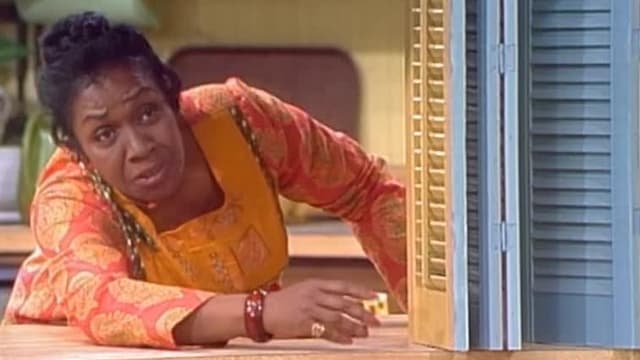 S01:E06 - George's Skeleton