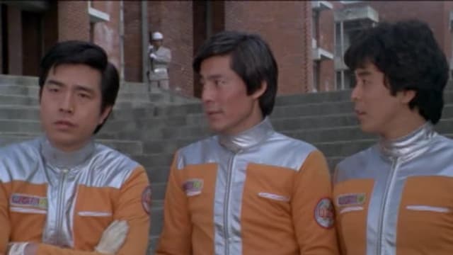 S01:E37 - Alien Baltan's Terrifying Zoo Operation