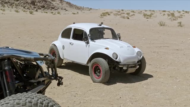 S01:E05 - Baja Bug V-8 Swap!