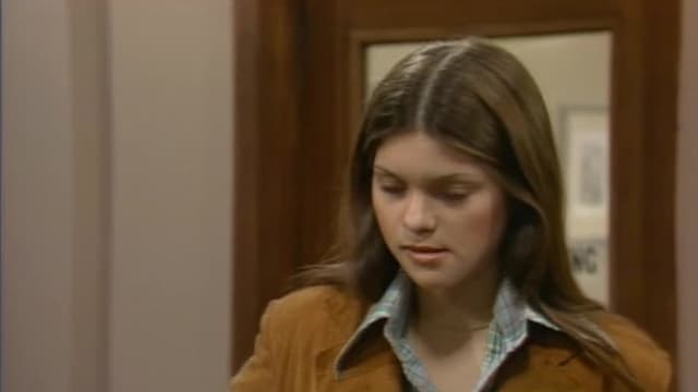 S03:E321 - Barbara the Fink