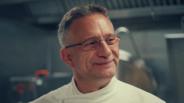 S01:E01 - Cookham to Bray