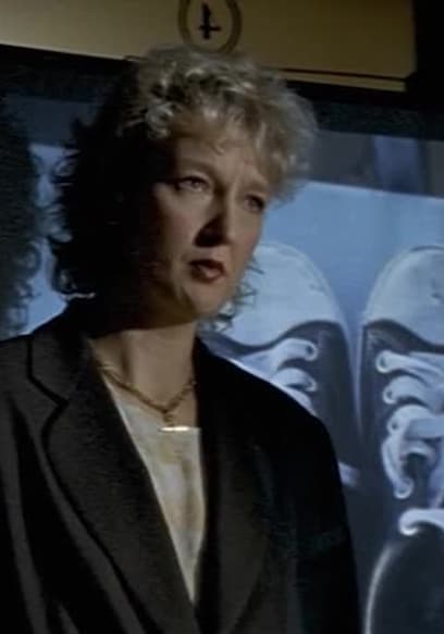 S03:E01 - Dead Offerings poster