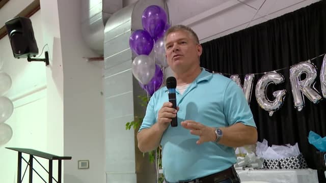 S07:E13 - Can You Have a Wedding Shower Without the Bride & Groom?