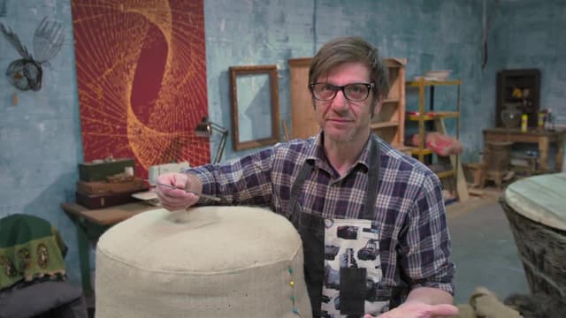 S01:E08 - Polish Cloak / Ken's Mum's Rings / Titch Military / Playhouse