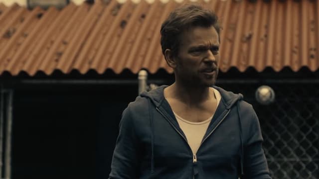 S02:E12 - Crooked Falls