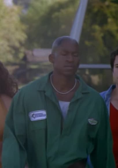 Watch Power Rangers Lost Galaxy S07:E24 - Green Courage - Free TV Shows ...