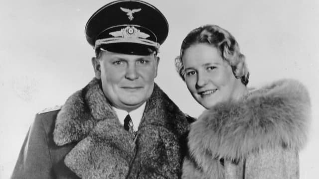 S01:E05 - The Berghof Set