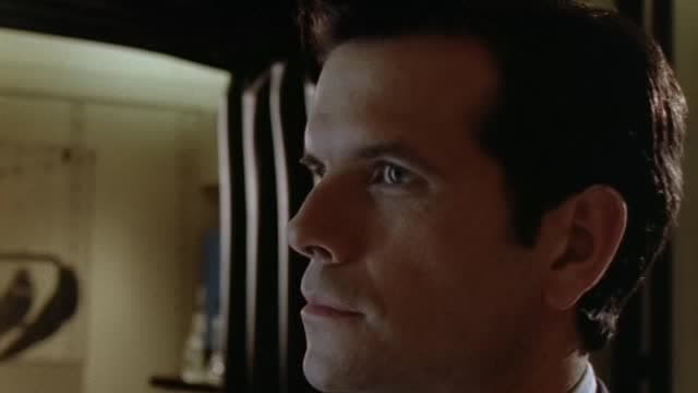 S01:E03 - Reptilian Revenge / Ghostly Voices