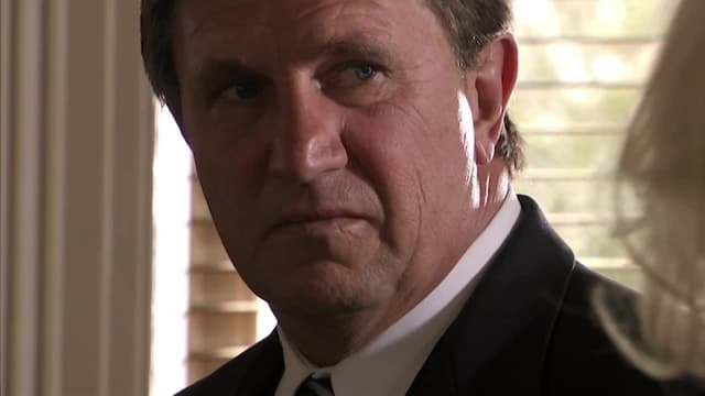 S01:E12 - Best Laid Plans