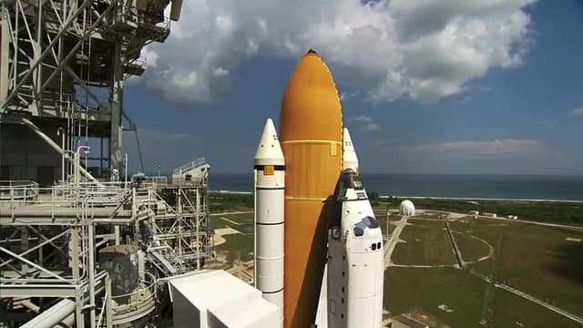 S01:E04 - En el espacio