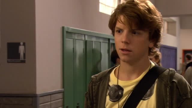 S04:E17 - Surprise!