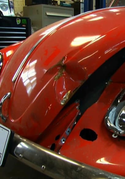 S01:E04 - 1966 Volkswagen Beetle, 1976 TR6 Convertible poster