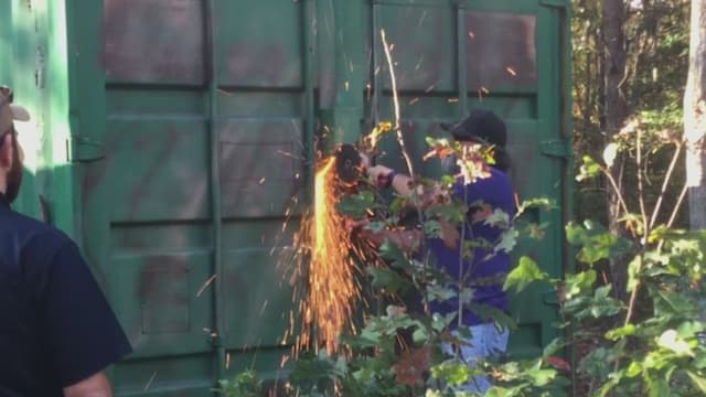 S01:E05 - In Plain Sight