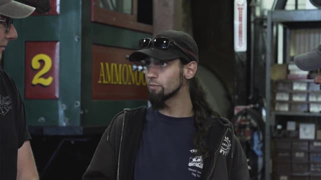 S04:E01 - Bristol, New Hampshire