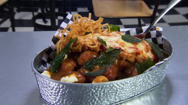 S05:E14 - The Mess Hall Poutinerie, Moody’s Delicatessen and Provisions, Panaderia Latin Bakery