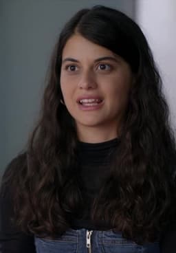 Watch Single Drunk Female S01:E10 - A Wedding - Free TV Shows | Tubi