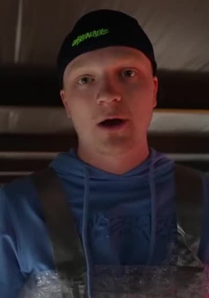 S07:E05 - Going Down a Slide 100,000 Times poster