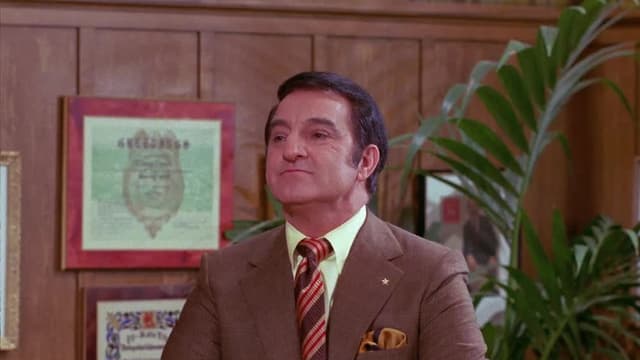 S01:E23 - The Arm Wrestle