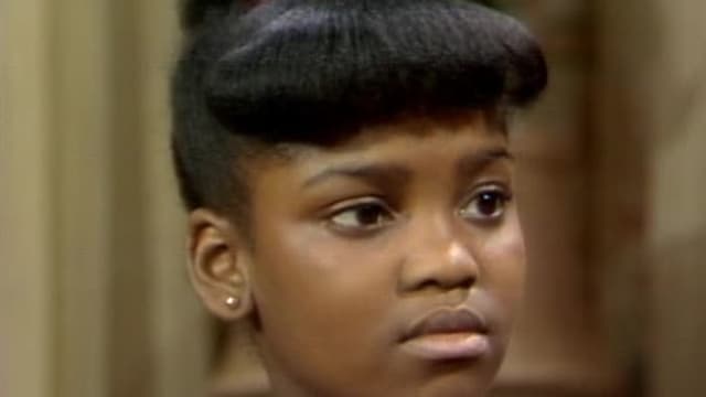 T01:C02 - S01:E02 - The Birthday Present